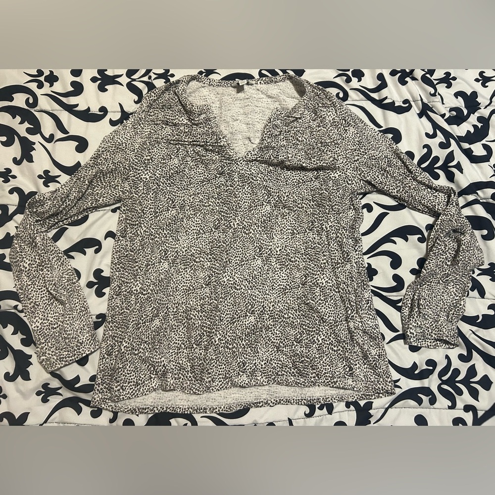 Lucky brand long sleeve leopard print shirt- size m - Picture 1 of 9